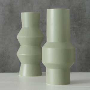 Jarra Cerâmica Verde Ãgua Mate - Mod. Direita Bonita jarra em cerâmica verde água mate (modelo da direita na foto)
