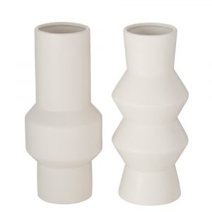 Jarra Cerâmica Branco Mate - Mod. Esquerda Bonita jarra em cerâmica branco mate (modelo da esquerda na foto)