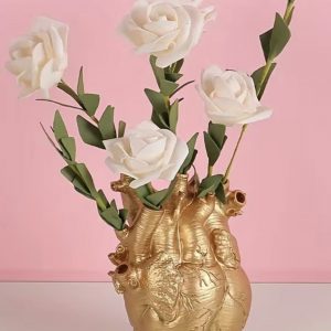Escultura/Jarra Decorativa Coração - Dourado Bonita e distinta peça decorativa Material: Resina