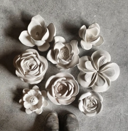 Flor Gesso Iva Viana – Rosa (Cor taupe )