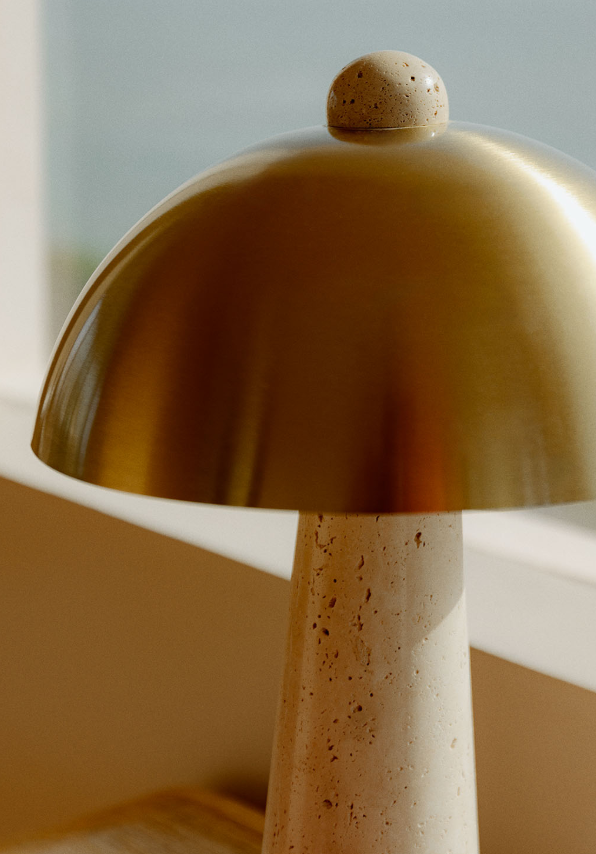 Candeeiro Mesa Mármore Travertino e Metal Dourado