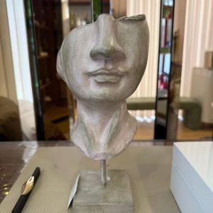 Figura Rosto Bege Poliresina Bonita e distinta escultura/figura rosto em poliresina