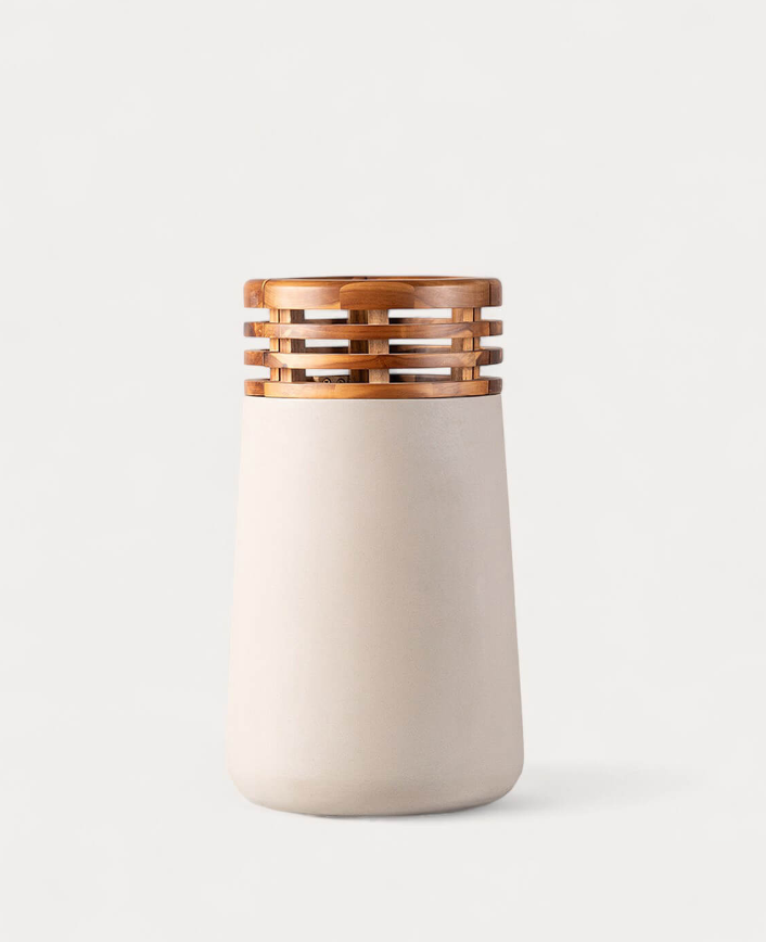 Vaso/Floreira em Betão e Madeira